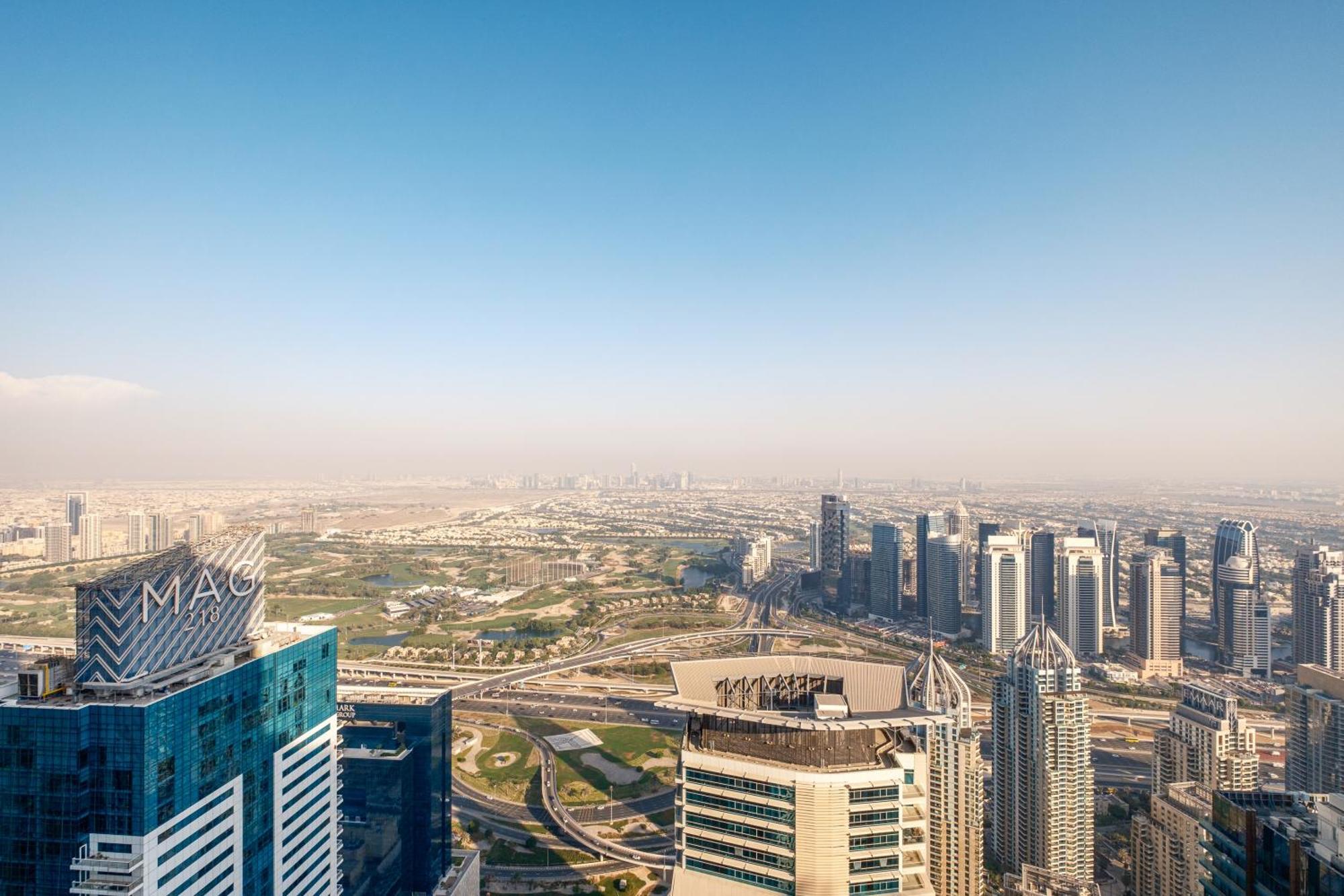 Torch 77 - By Saffron House Vandrarhem Dubai Exteriör bild