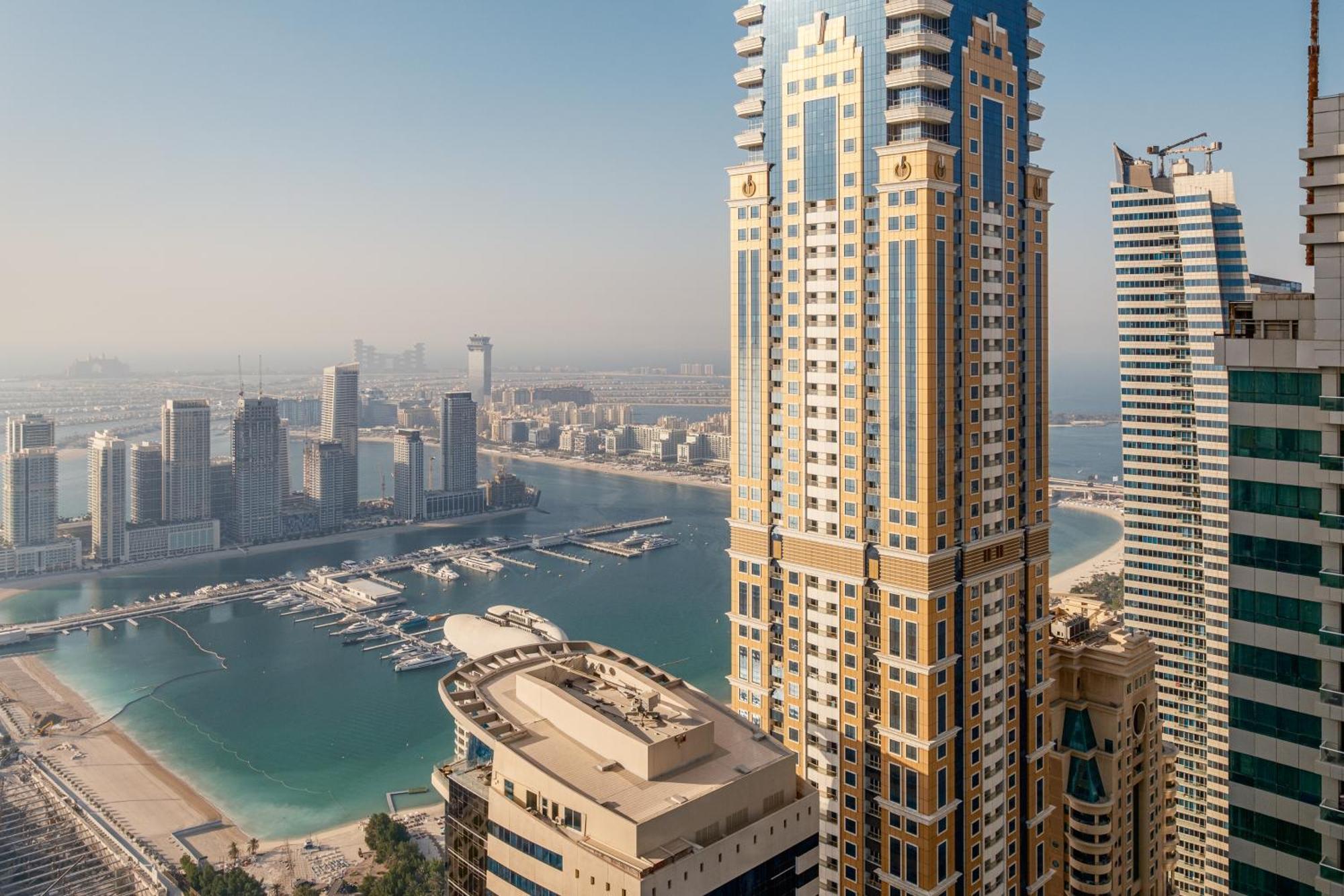 Torch 77 - By Saffron House Vandrarhem Dubai Exteriör bild