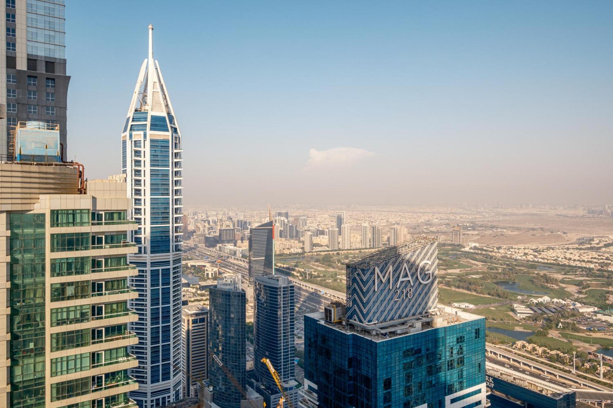 Torch 77 - By Saffron House Vandrarhem Dubai Exteriör bild