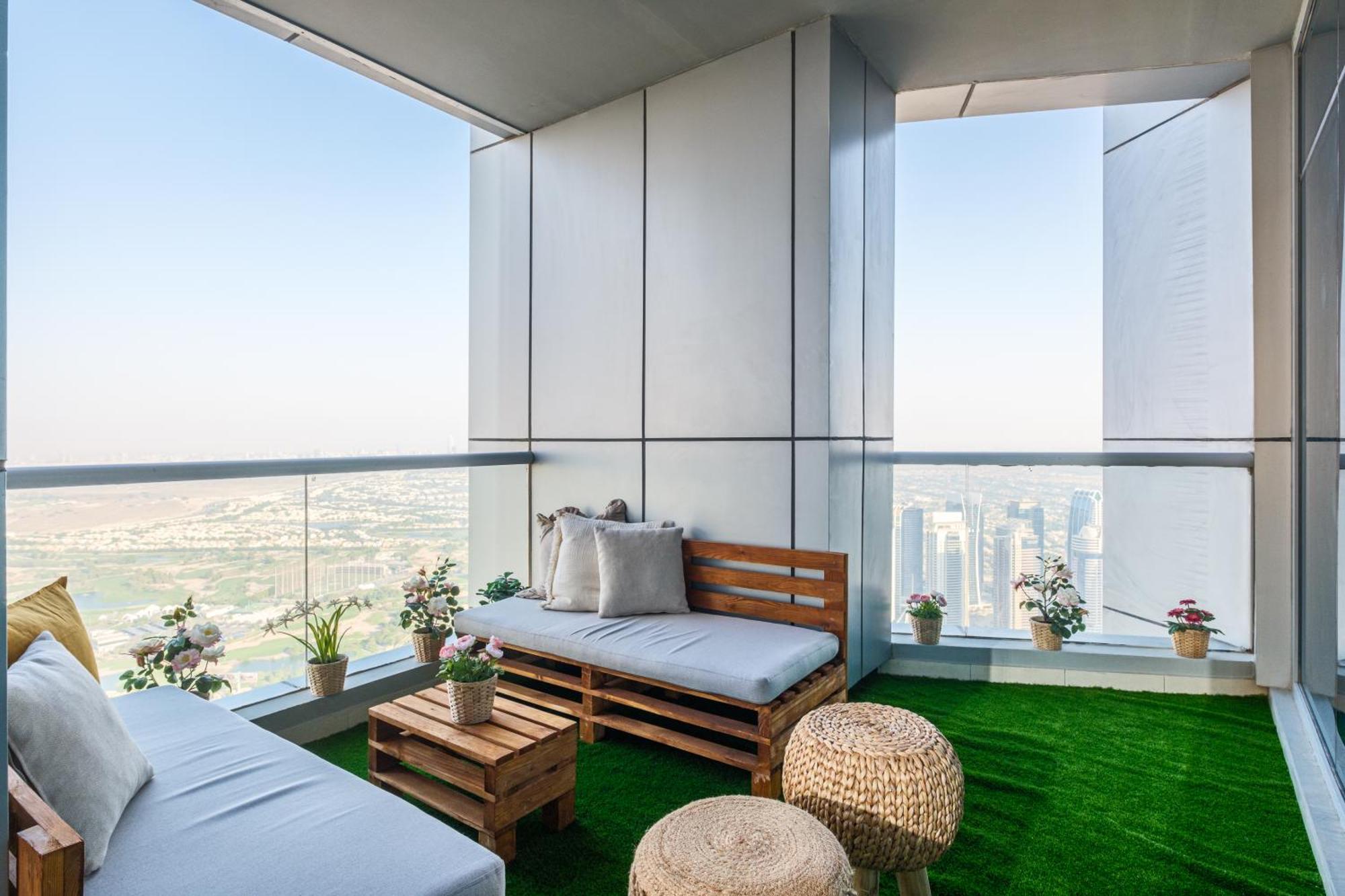 Torch 77 - By Saffron House Vandrarhem Dubai Exteriör bild