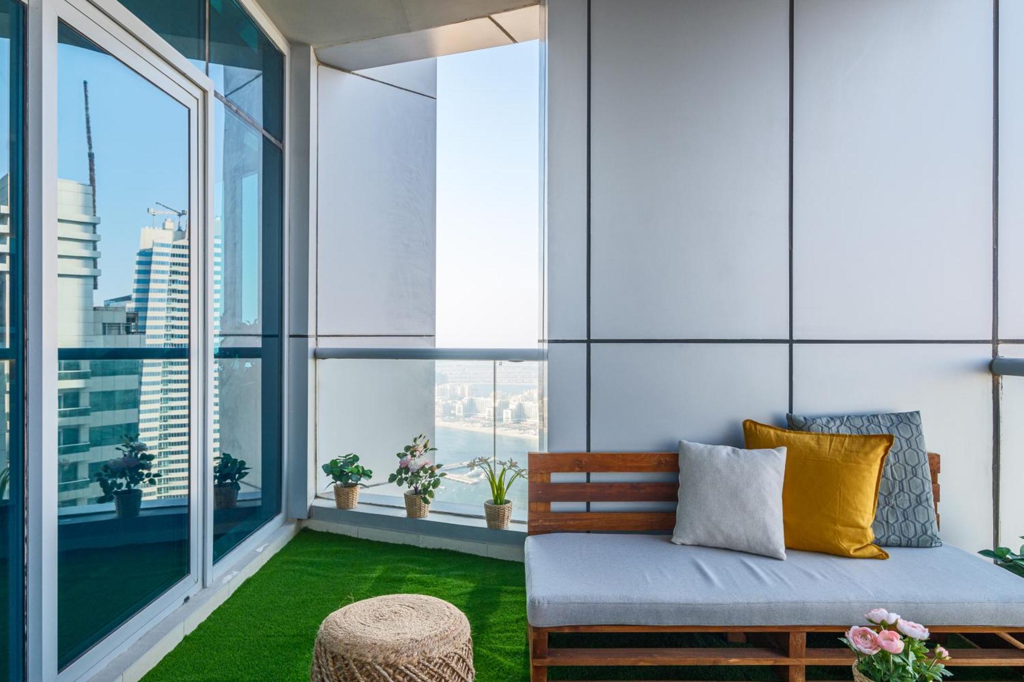 Torch 77 - By Saffron House Vandrarhem Dubai Exteriör bild
